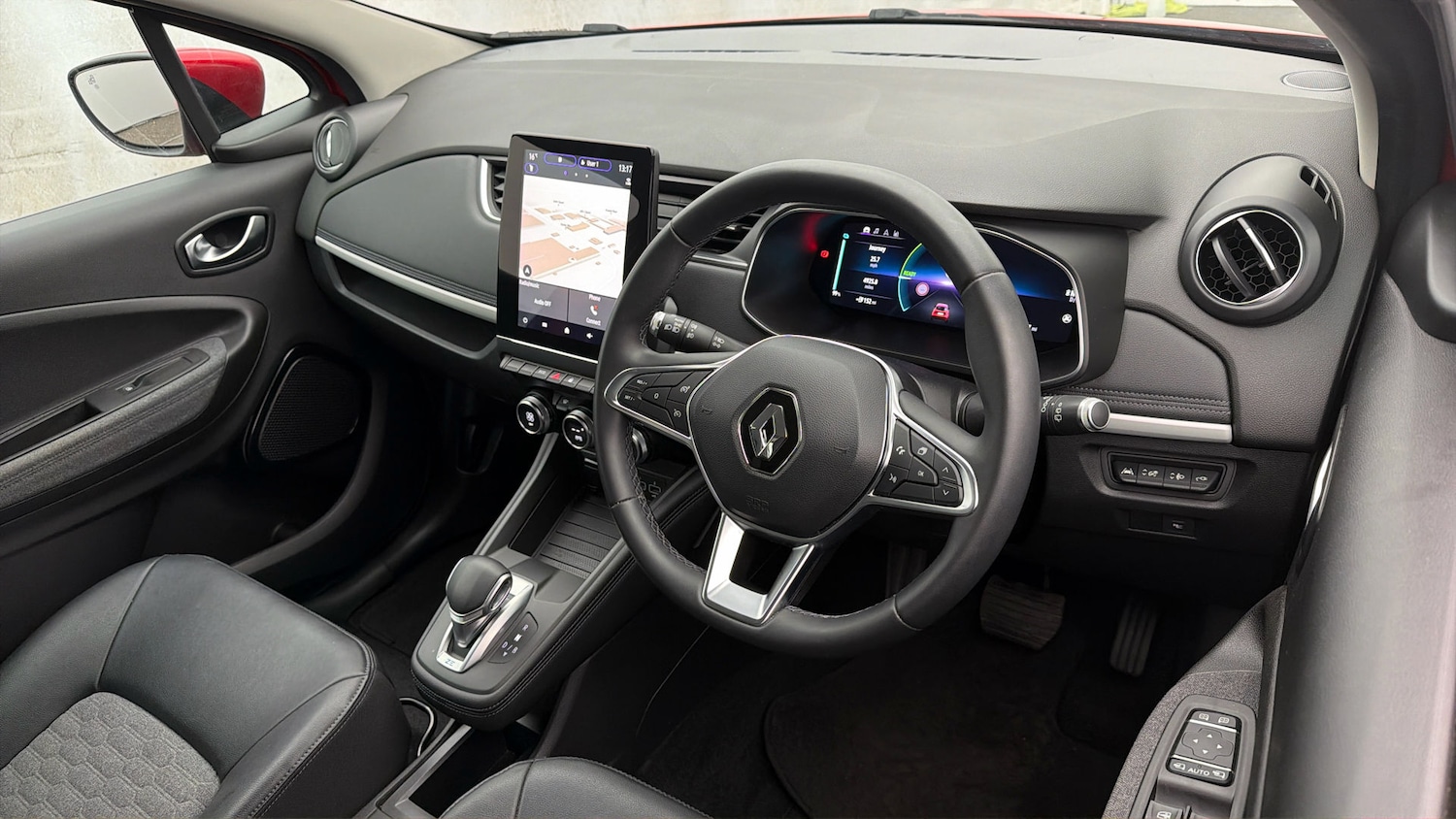 Used Renault Zoe 2021 for sale - 77997526: Photo 9