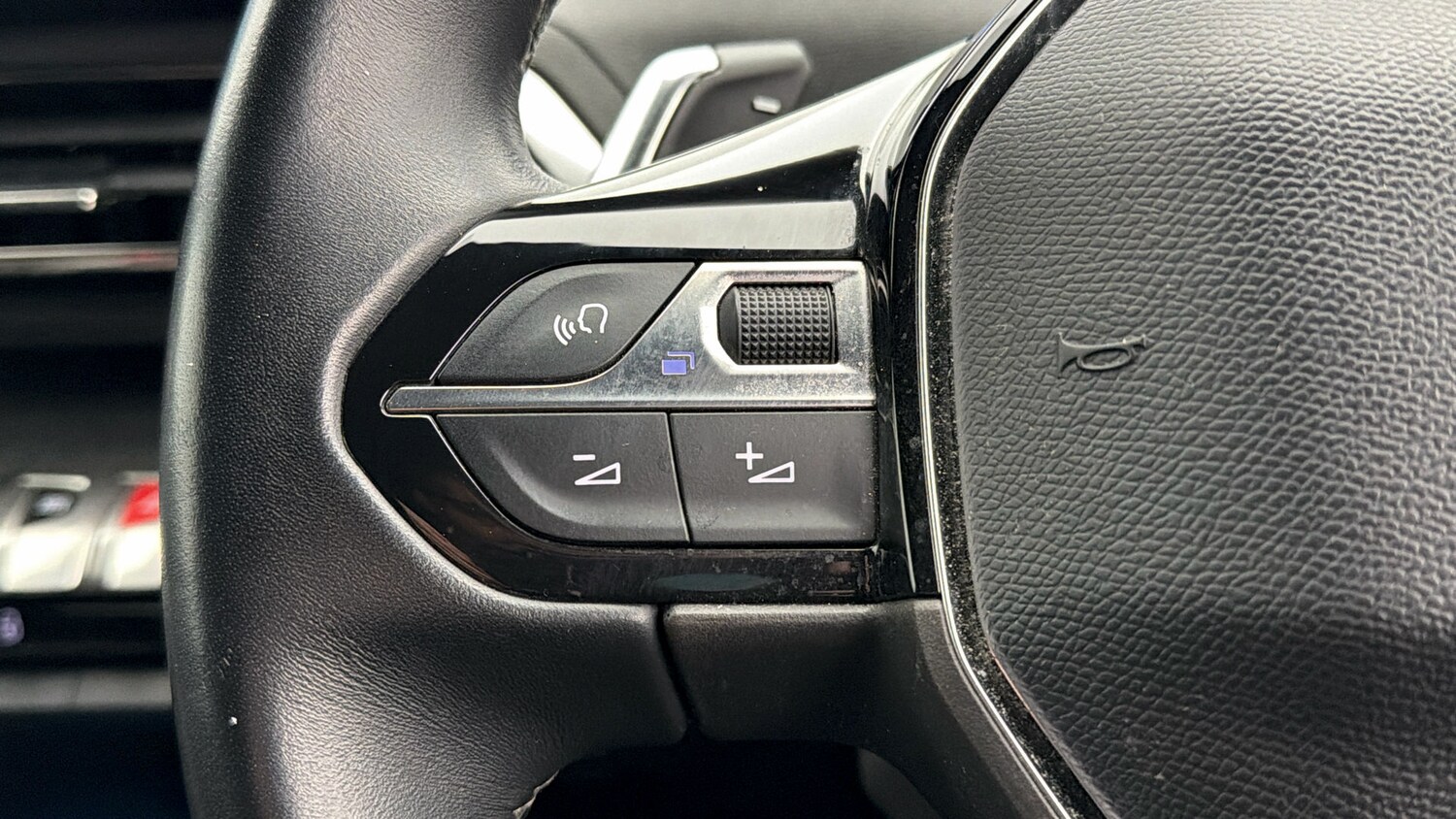 Used Peugeot 3008 2023 for sale - 78177287: Photo 23