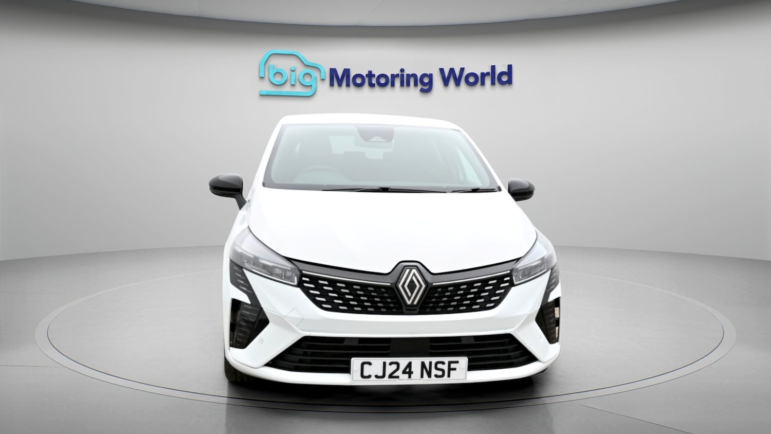 Used Renault Clio 2024 for sale - 77938338: Photo 2