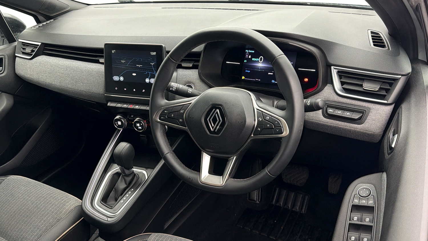 Used Renault Clio 2024 for sale - 77938338: Photo 9