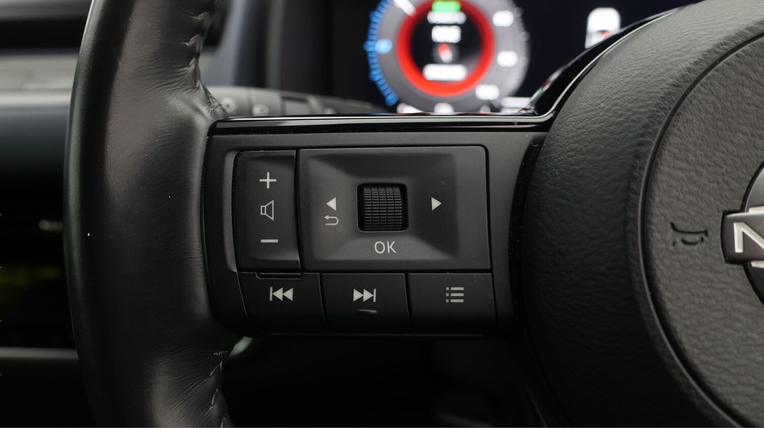 Used Nissan Qashqai for sale - 77807354: Photo 23