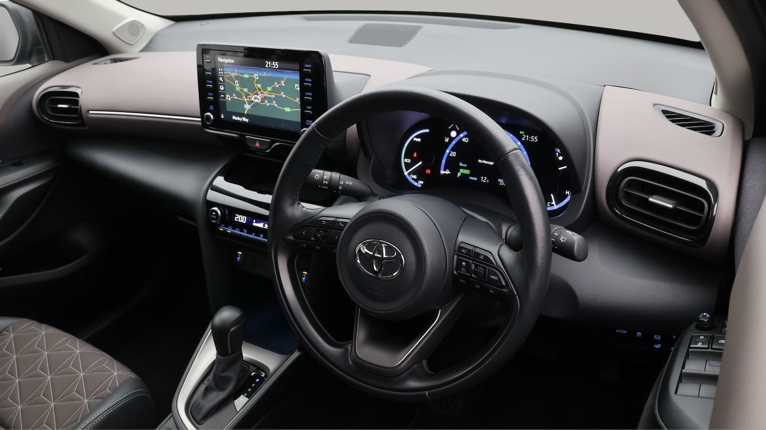 Used Toyota Yaris Cross 2023 for sale - 77460114: Photo 9