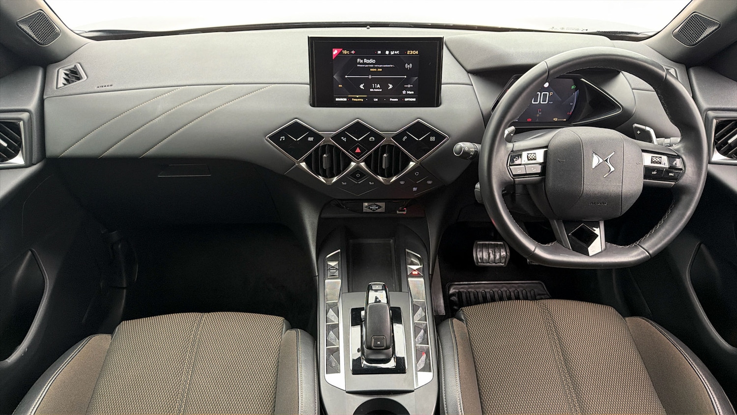 Used DS Automobiles DS 3 Crossback 2022 for sale - 78026325: Photo 12