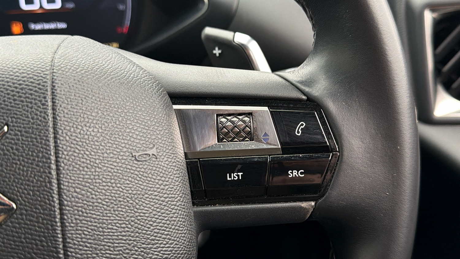 Used DS Automobiles DS 3 Crossback 2022 for sale - 78026325: Photo 24