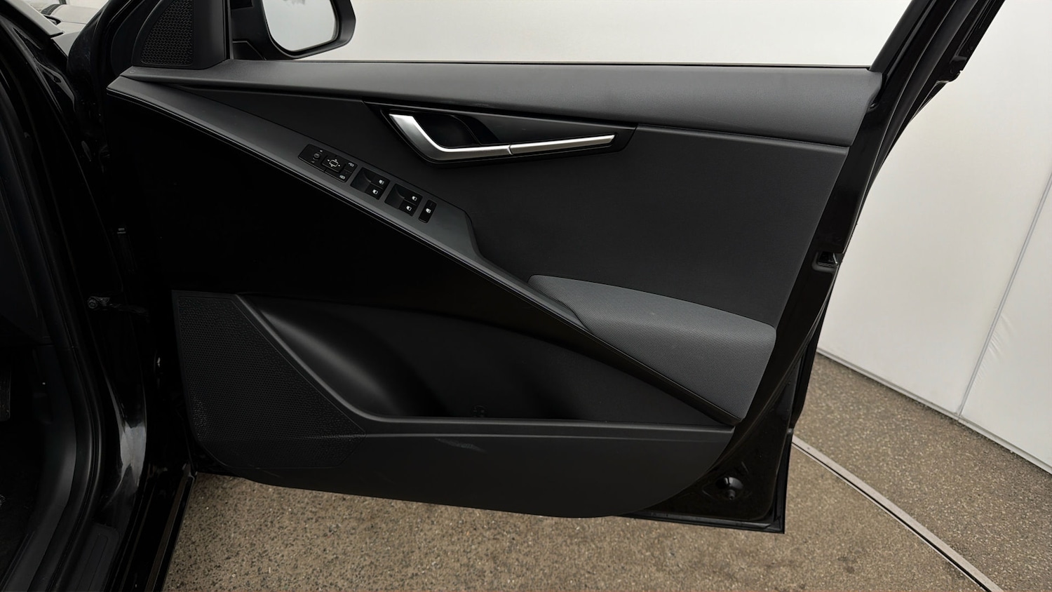 Used Kia Niro 2023 for sale - 77997028: Photo 14