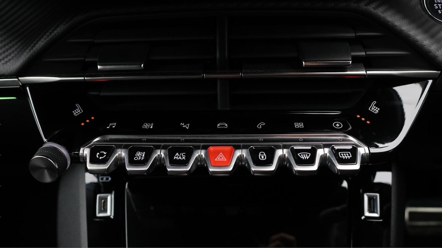 Used Peugeot 2008 2022 for sale - 76549159: Photo 28