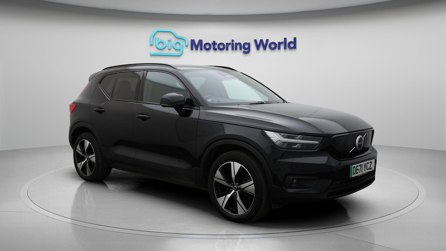 Used Volvo XC40 2021 for sale - 76084976: Photo 2