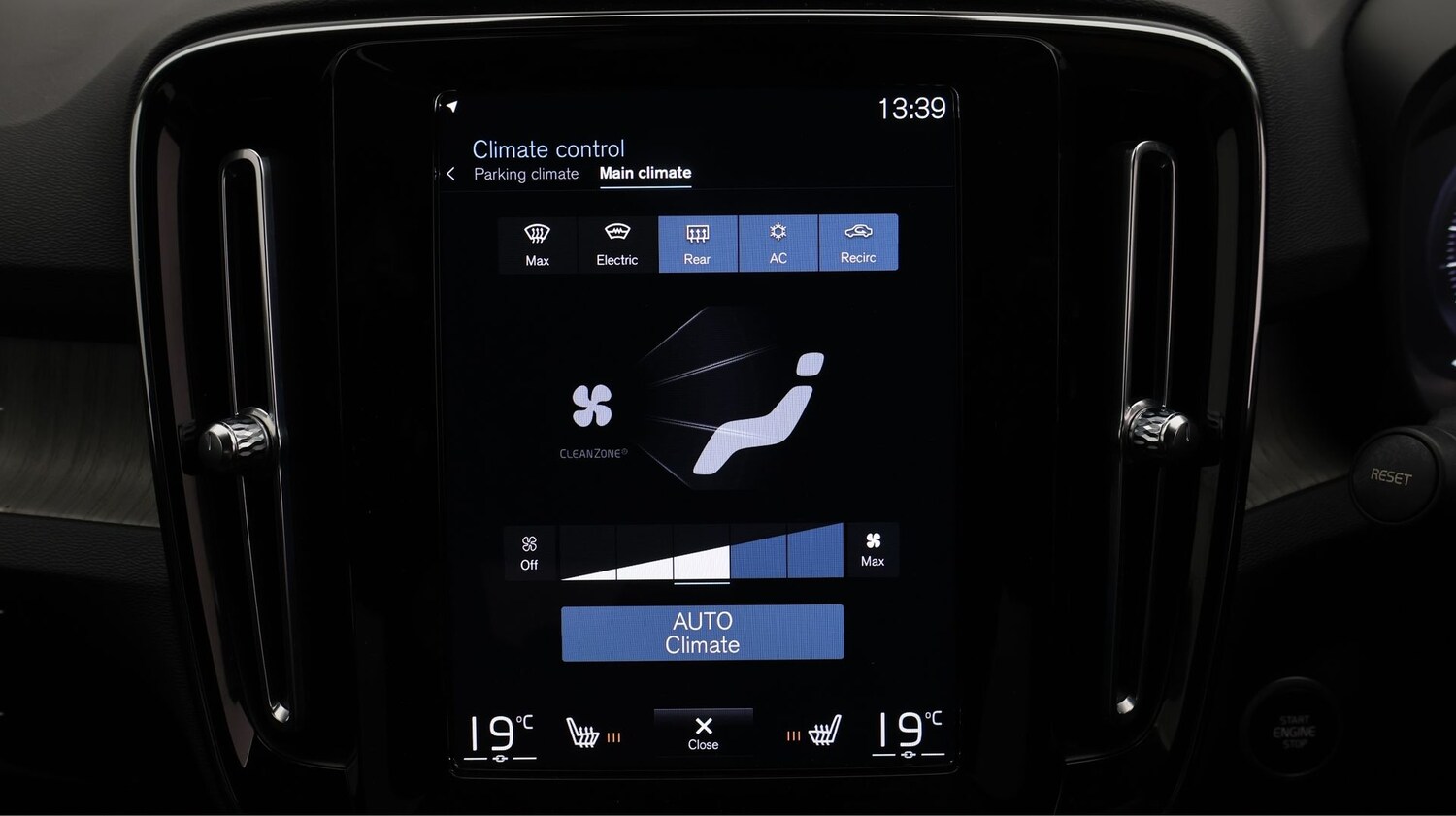 Used Volvo XC40 for sale - 77742524: Photo 12