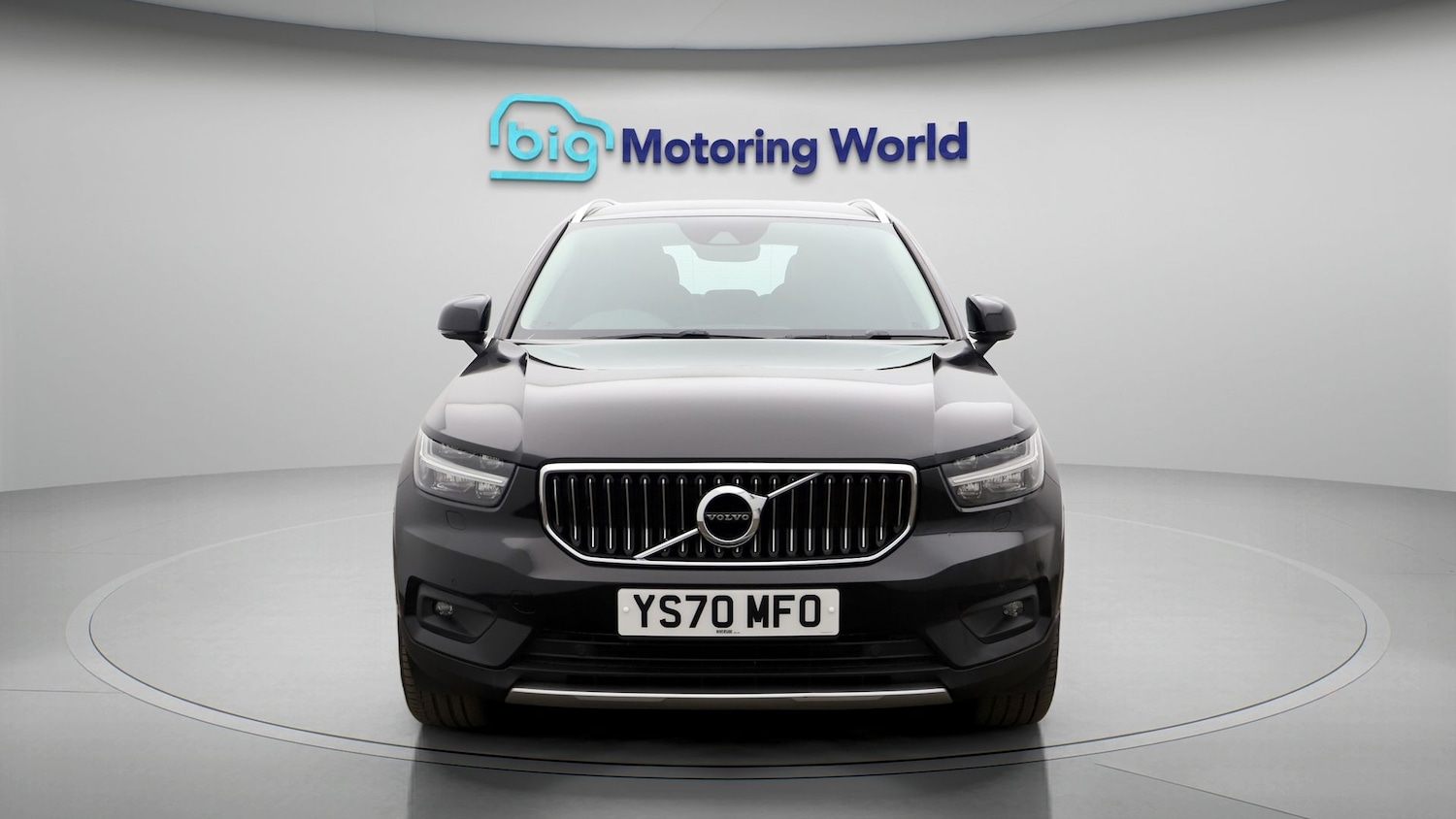 Used Volvo XC40 for sale - 77742524: Photo 2