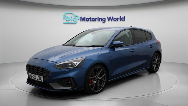 Used Ford Focus 2020 for sale - 76151227: Photo 4
