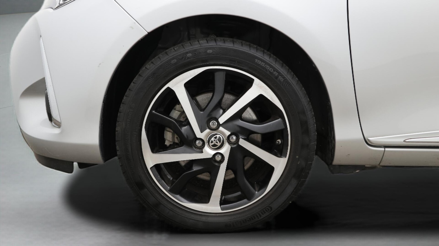 Used Toyota Yaris 2020 for sale - 76152115: Photo 19