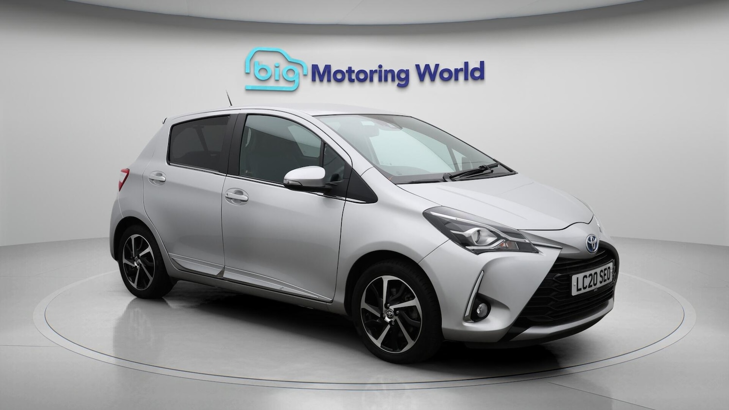 Used Toyota Yaris 2020 for sale - 76152115: Photo 2