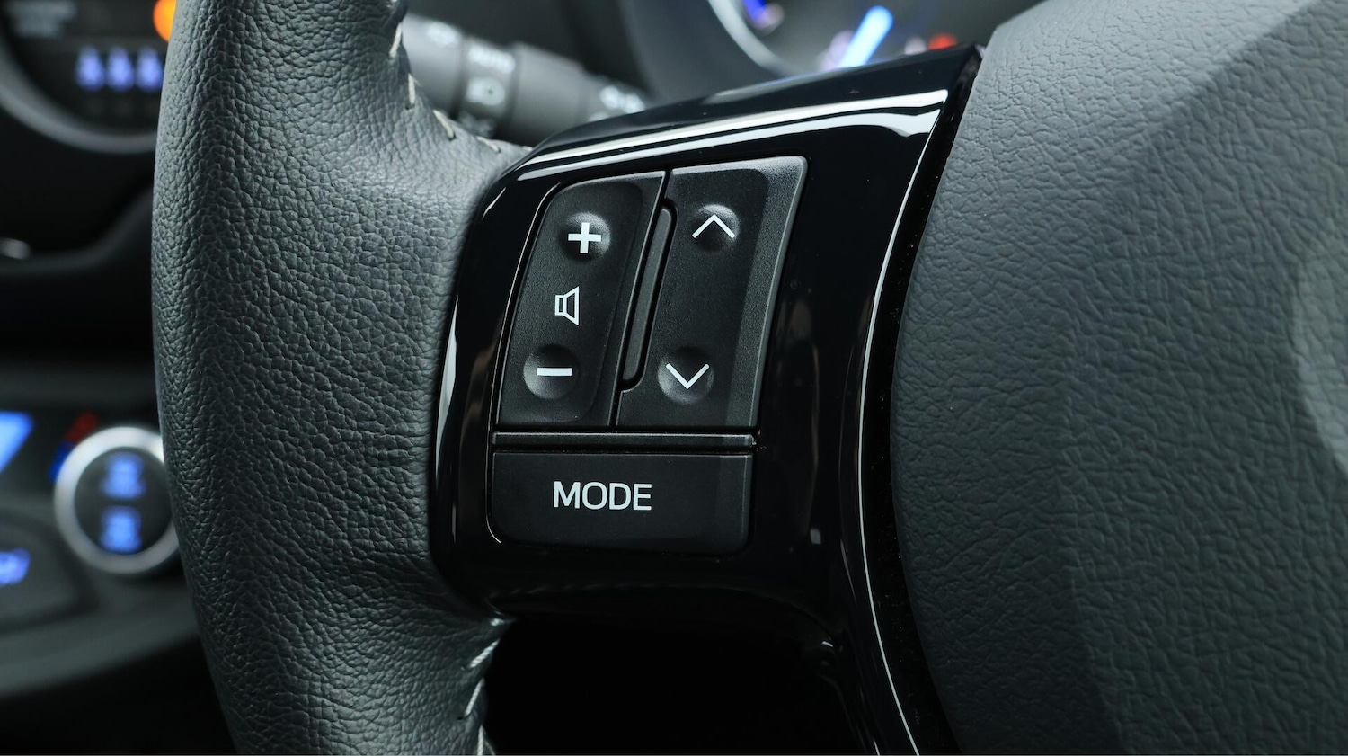 Used Toyota Yaris 2020 for sale - 76152115: Photo 24