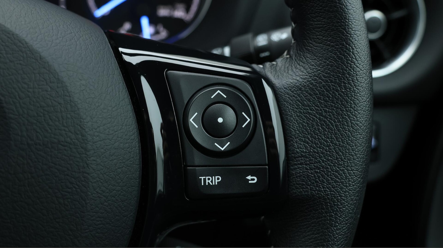 Used Toyota Yaris 2020 for sale - 76152115: Photo 25