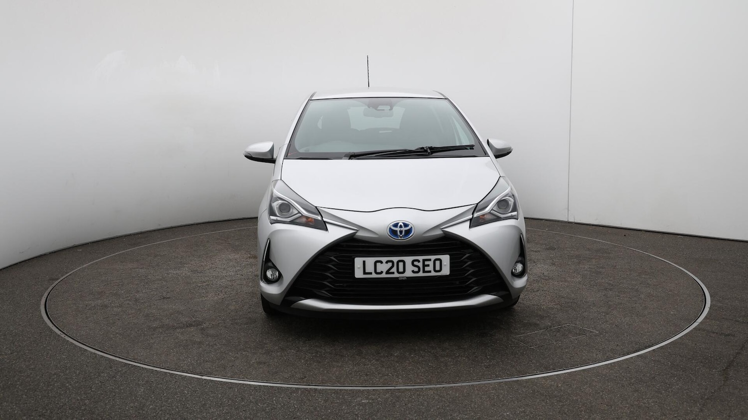 Used Toyota Yaris 2020 for sale - 76152115: Photo 40