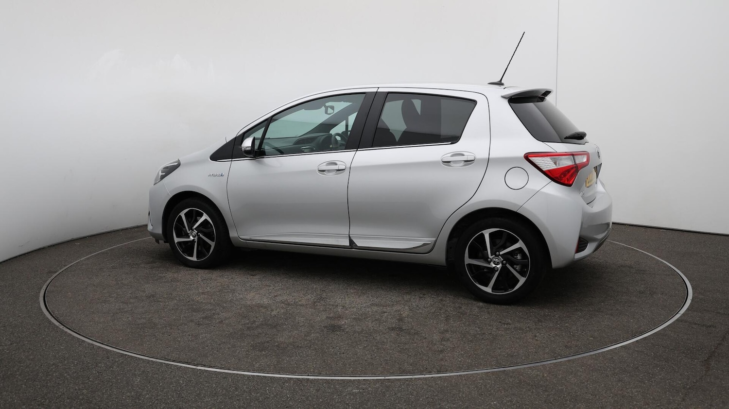 Used Toyota Yaris 2020 for sale - 76152115: Photo 47
