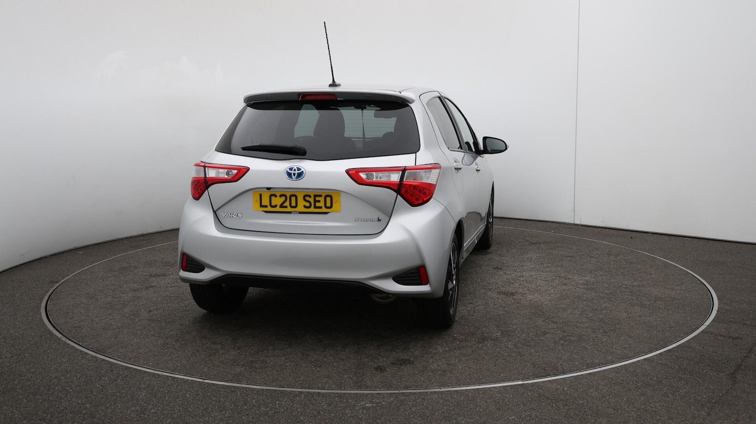 Used Toyota Yaris 2020 for sale - 76152115: Photo 56