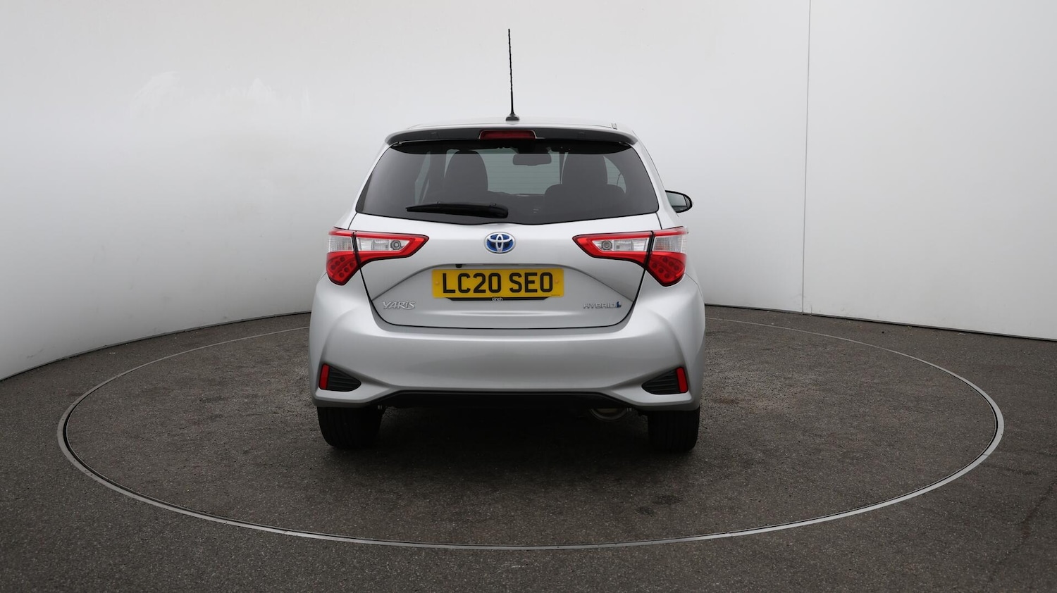 Used Toyota Yaris 2020 for sale - 76152115: Photo 57
