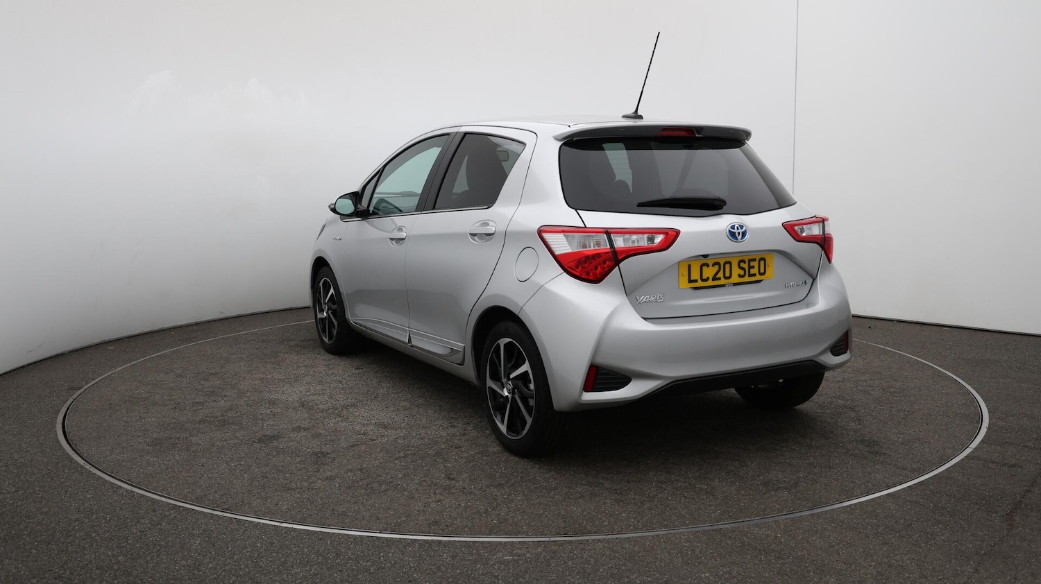 Used Toyota Yaris 2020 for sale - 76152115: Photo 61