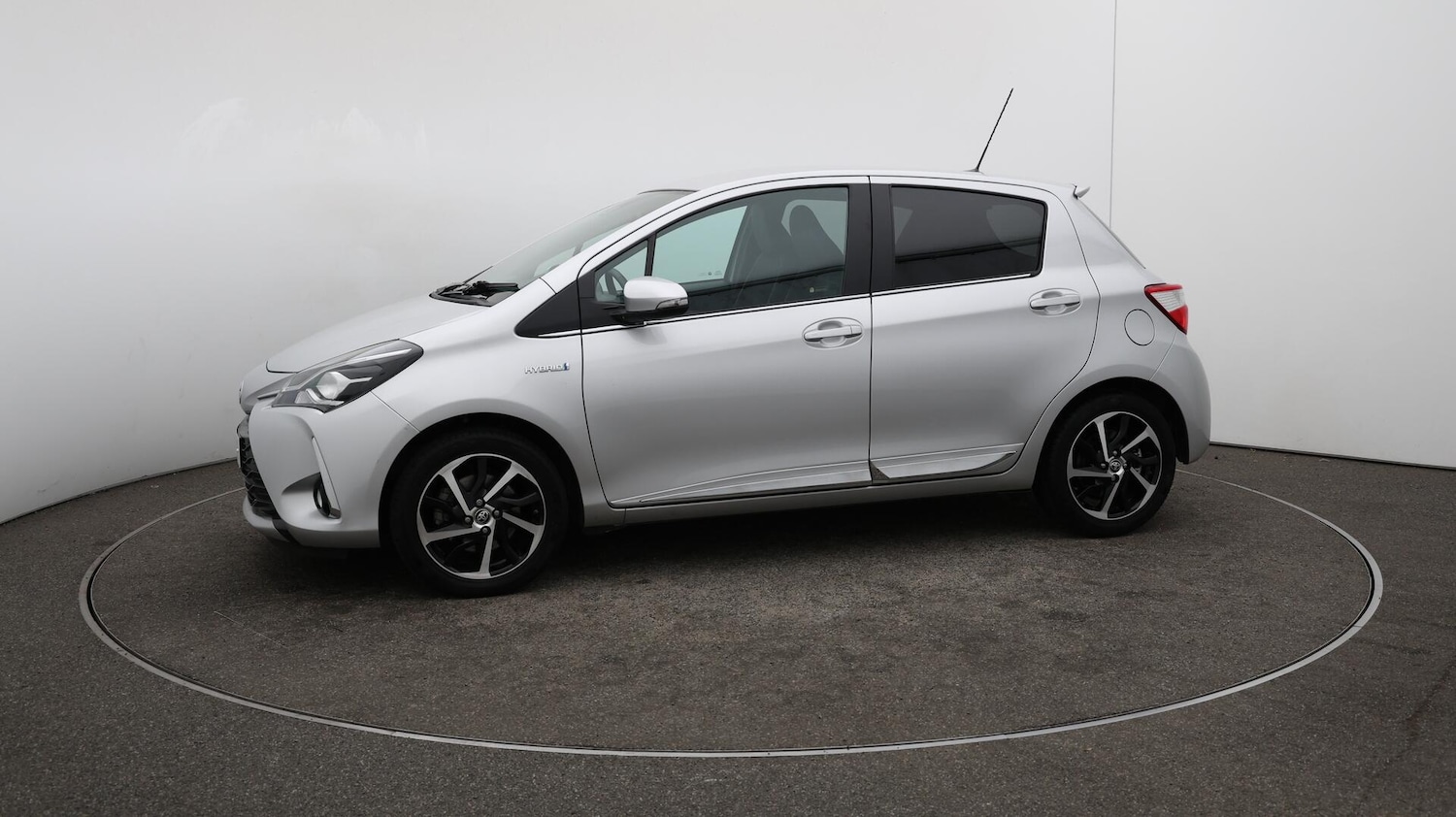Used Toyota Yaris 2020 for sale - 76152115: Photo 66