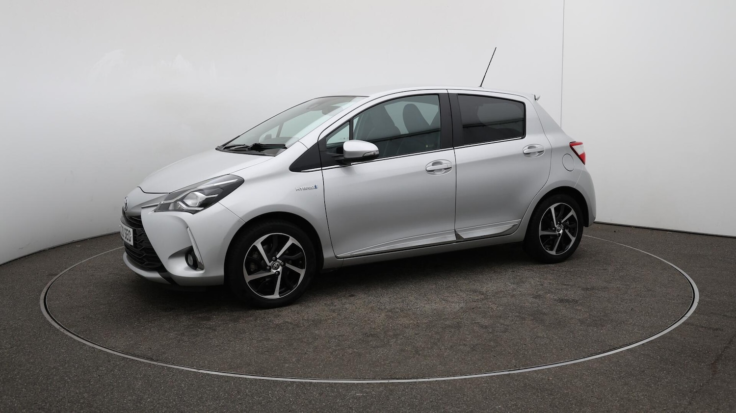 Used Toyota Yaris 2020 for sale - 76152115: Photo 67
