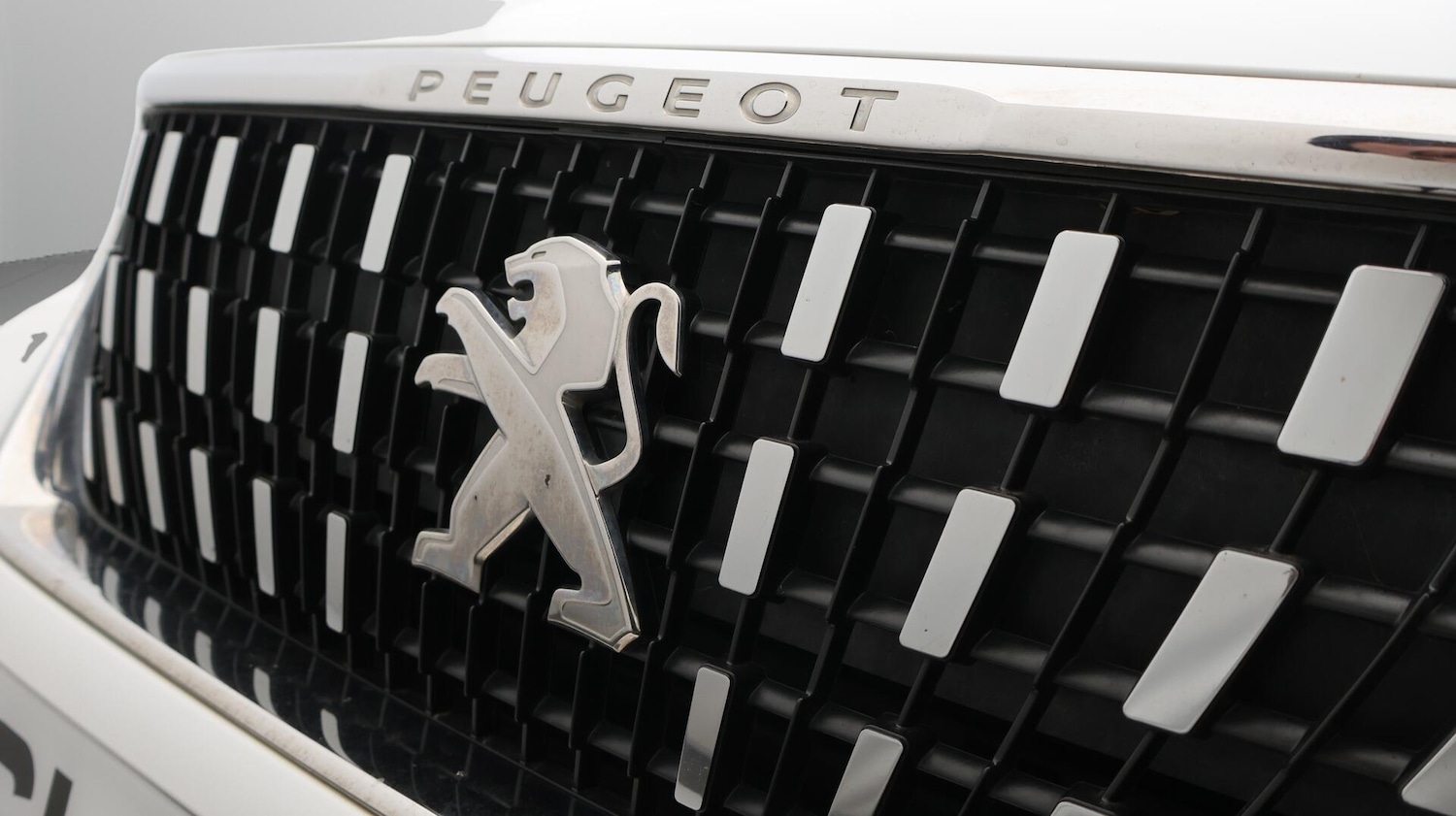 Used Peugeot 5008 2020 for sale - 76432445: Photo 23