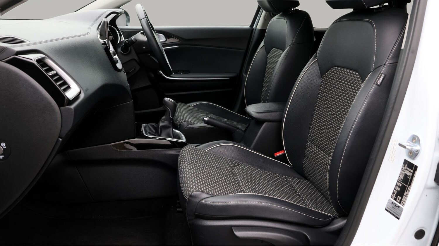 Used Kia Ceed 2023 for sale - 77270863: Photo 14