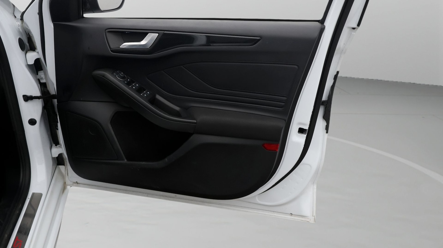 Used Ford Focus 2023 for sale - 77354185: Photo 15