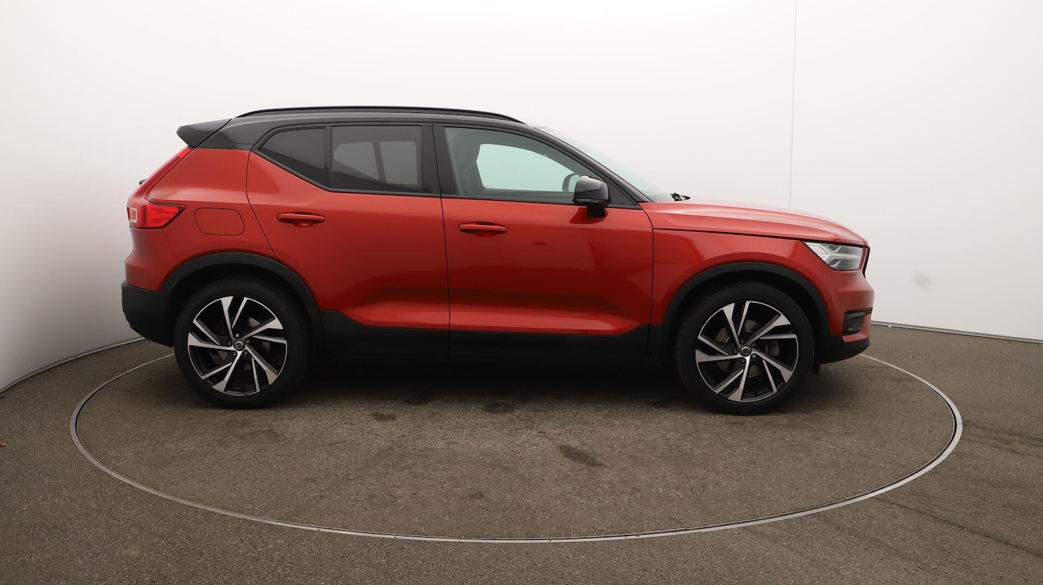 Used Volvo XC40 2020 for sale - 76441331: Photo 48