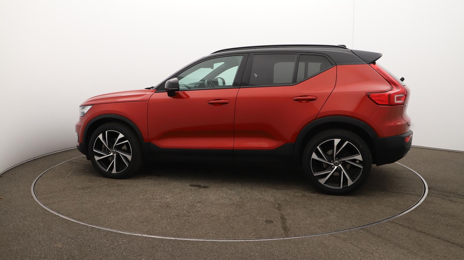 Used Volvo XC40 2020 for sale - 76441331: Photo 57