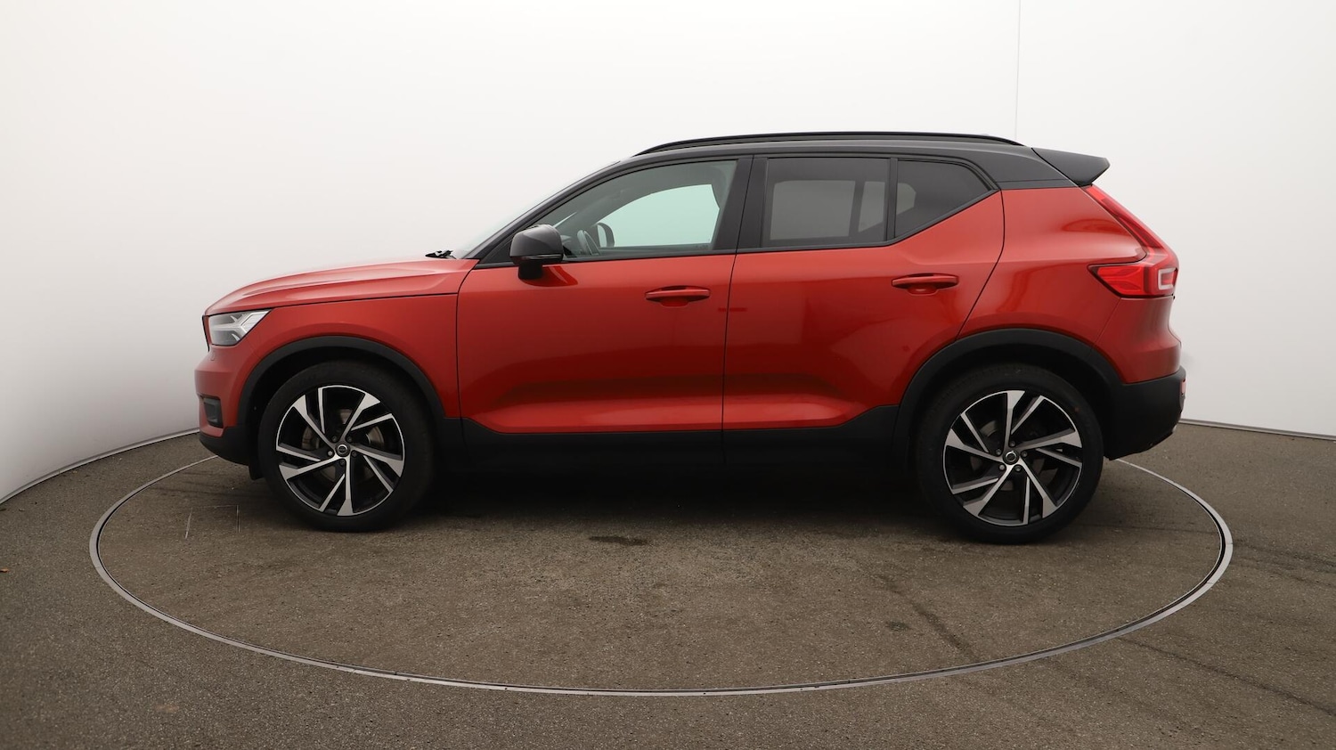 Used Volvo XC40 2020 for sale - 76441331: Photo 63