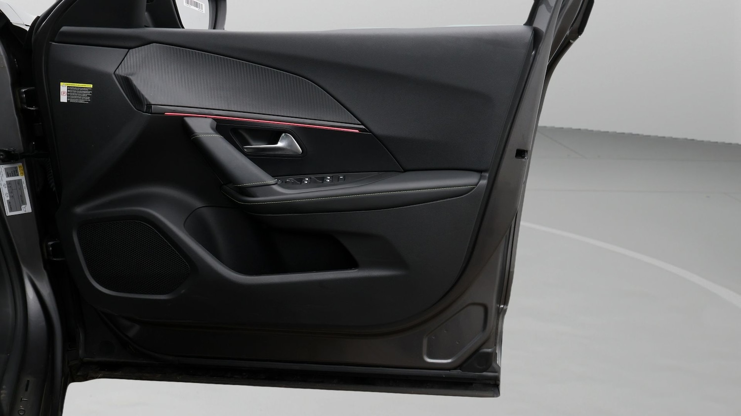 Used Peugeot 2008 2023 for sale - 77198725: Photo 15