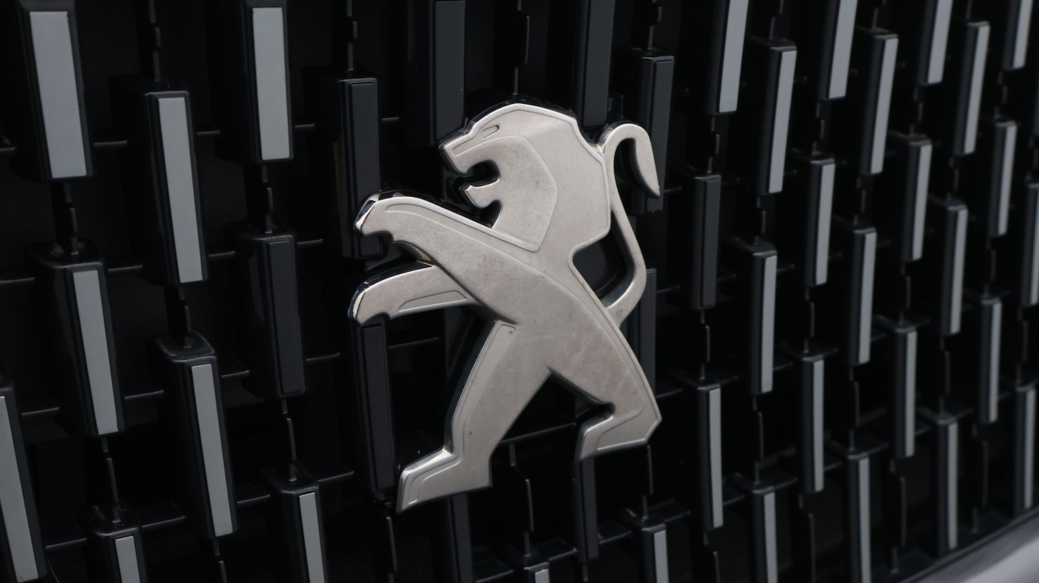 Used Peugeot 2008 2023 for sale - 77198725: Photo 22