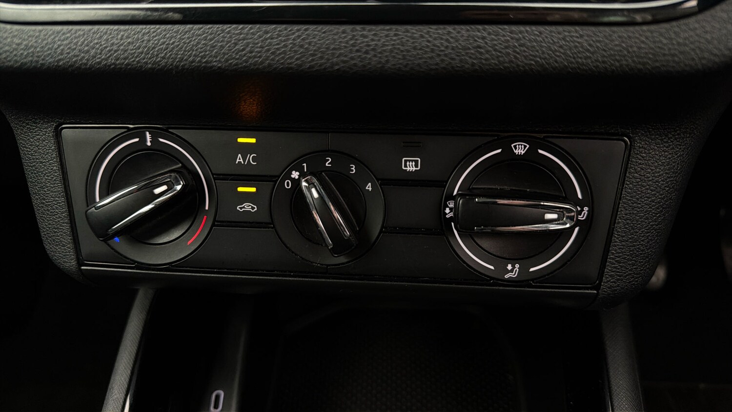 Used Skoda Kamiq 2023 for sale - 77998173: Photo 11