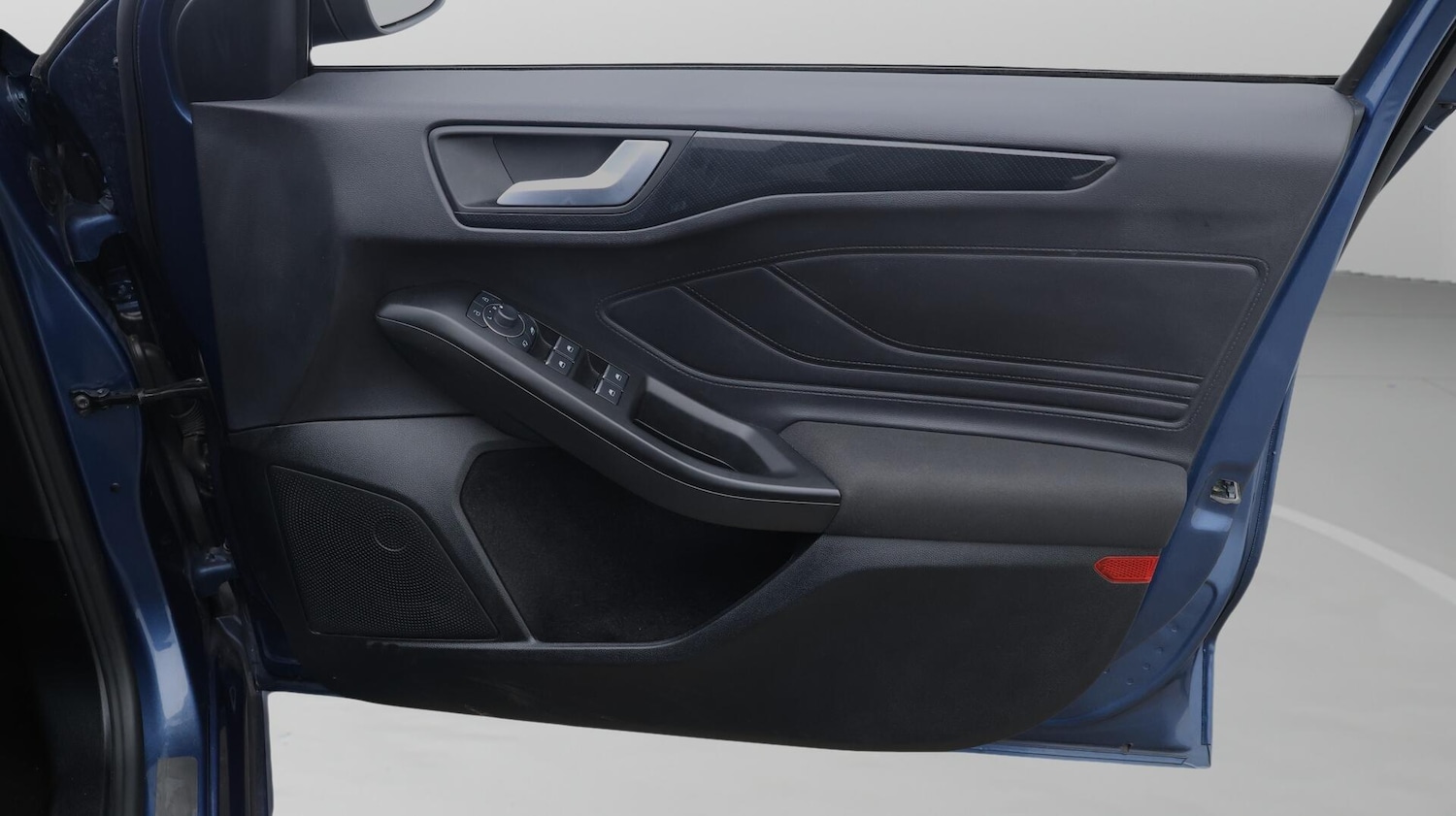 Used Ford Focus 2023 for sale - 76432735: Photo 16