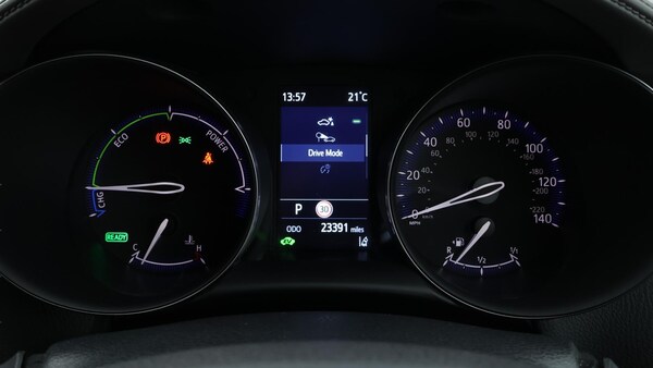 Used Toyota C-HR 2023 for sale - 75635456: Photo 11