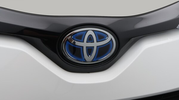 Used Toyota C-HR 2023 for sale - 75635456: Photo 24