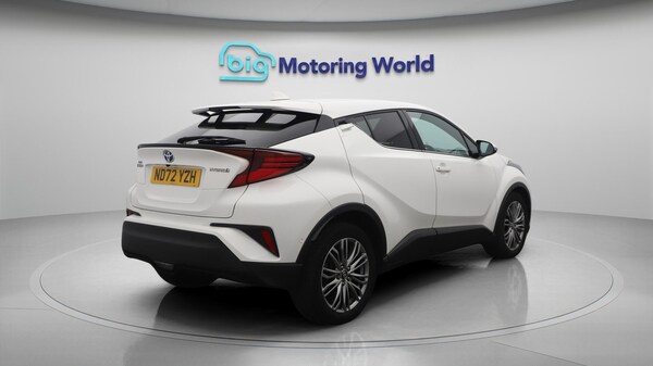 Used Toyota C-HR 2023 for sale - 75635456: Photo 8