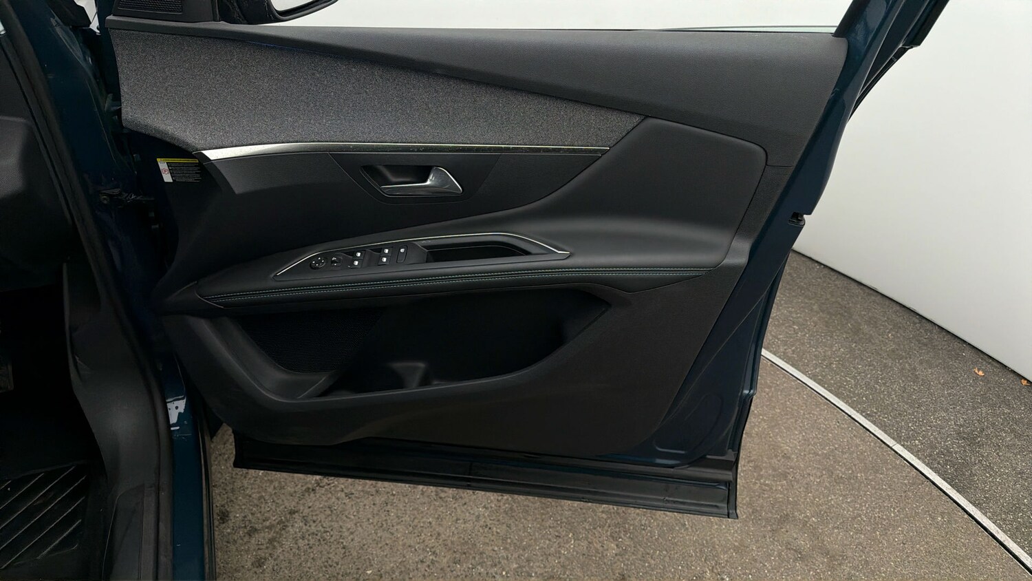 Used Peugeot 3008 2022 for sale - 77802597: Photo 14