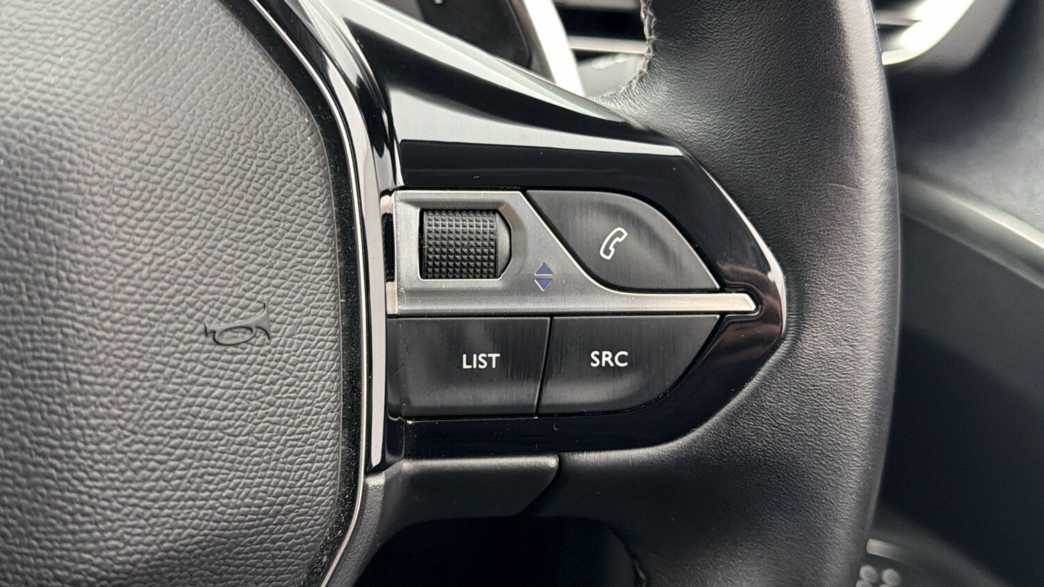 Used Peugeot 3008 2022 for sale - 77802597: Photo 23