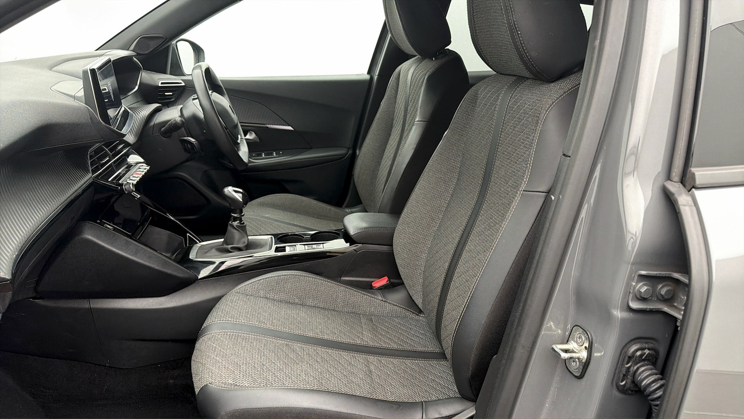 Used Peugeot 2008 2025 for sale - 78093029: Photo 13