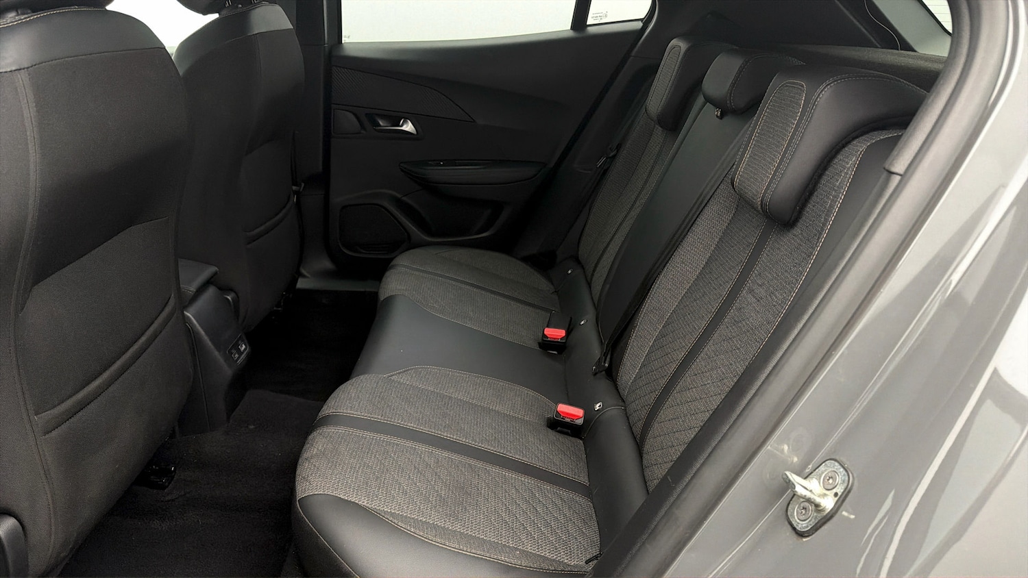 Used Peugeot 2008 2025 for sale - 78093029: Photo 15