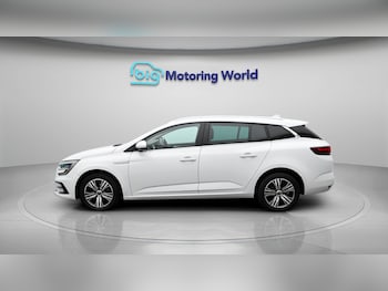 Used Renault Megane 2022 for sale - 78353236: Photo