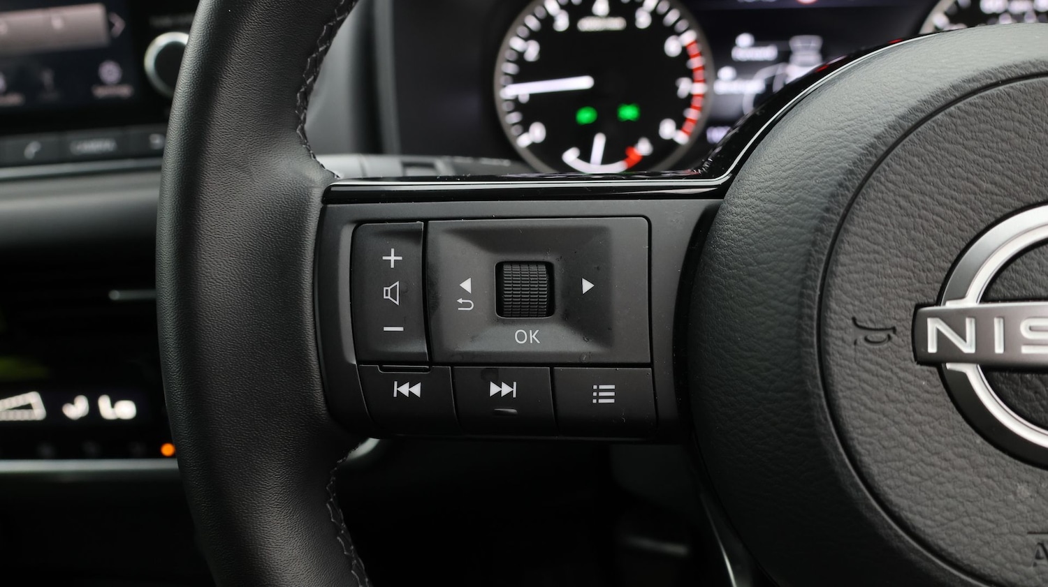 Used Nissan Qashqai for sale - 77230771: Photo 23