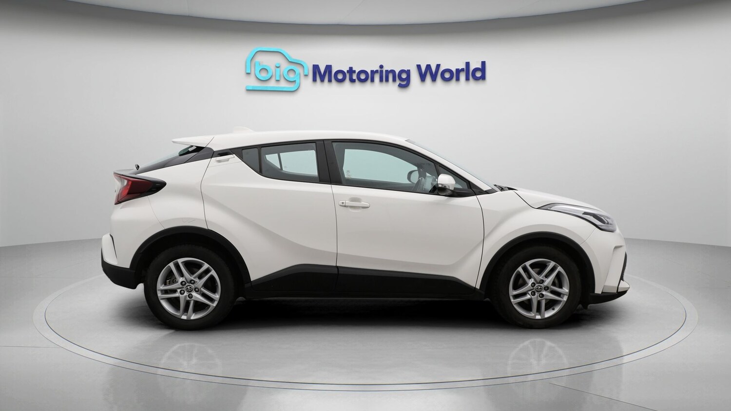 Used Toyota C-HR 2023 for sale - 77182179: Photo 8