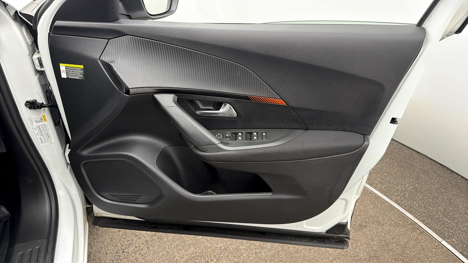 Used Peugeot E-2008 2022 for sale - 78079315: Photo 14