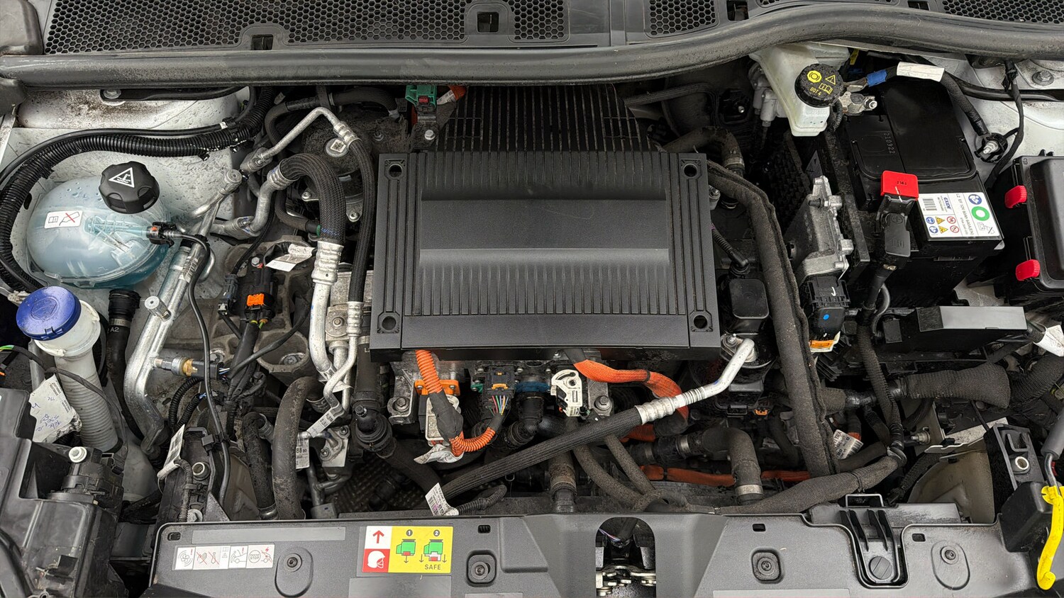 Used Peugeot E-2008 2022 for sale - 78079315: Photo 18