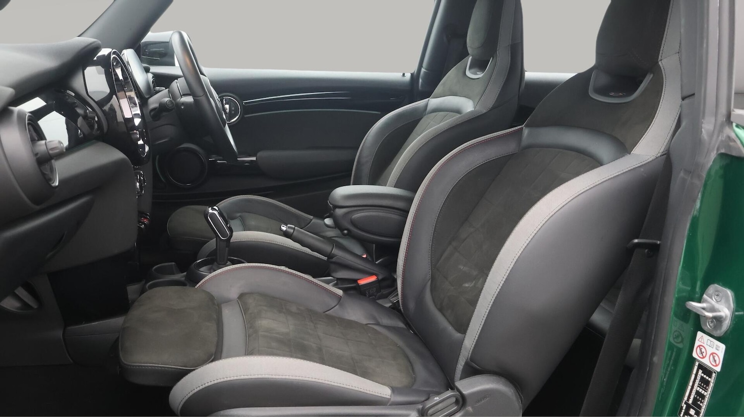 Used MINI Hatch 2023 for sale - 76398535: Photo 15