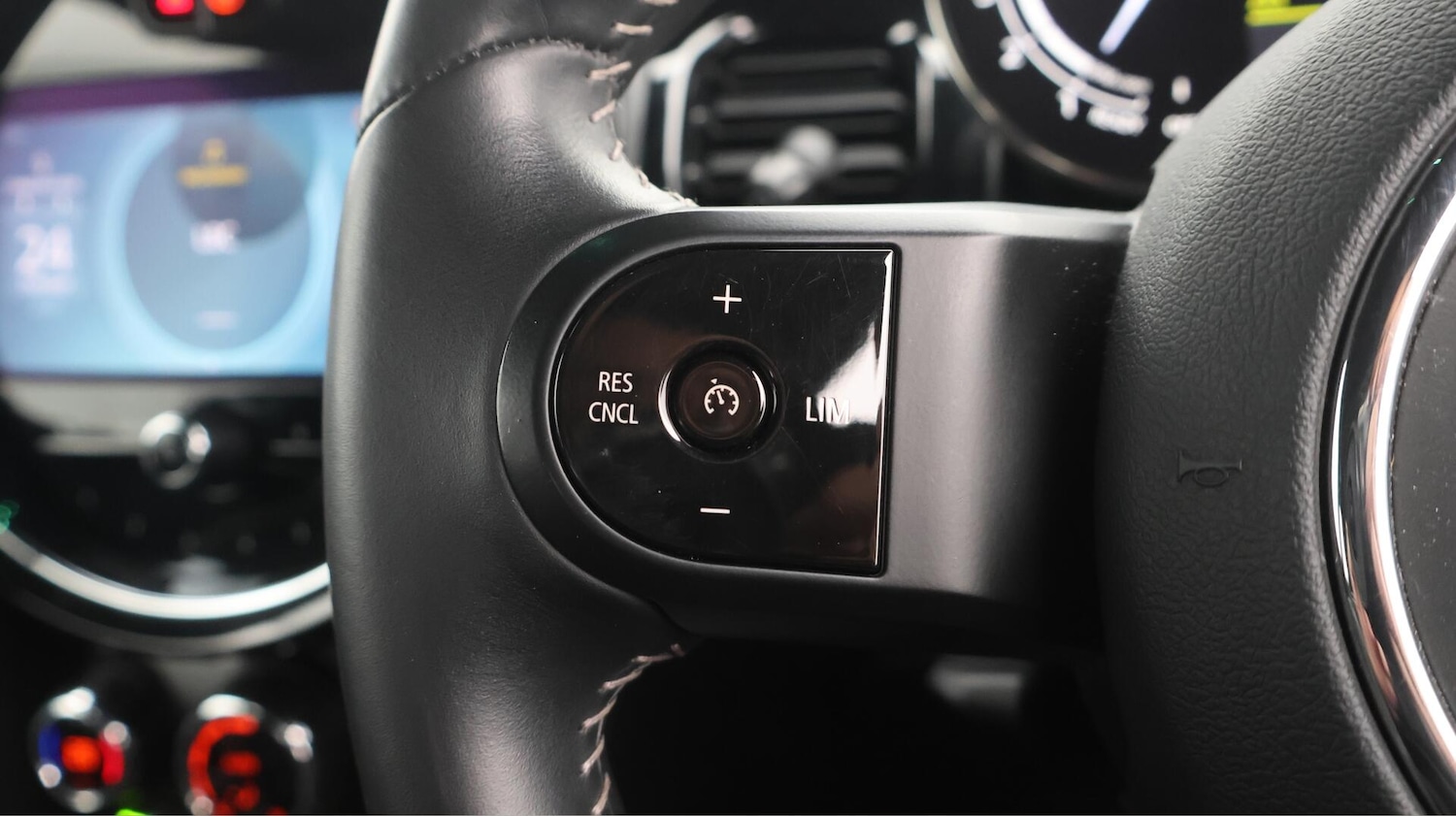 Used MINI Hatch 2023 for sale - 76398535: Photo 25