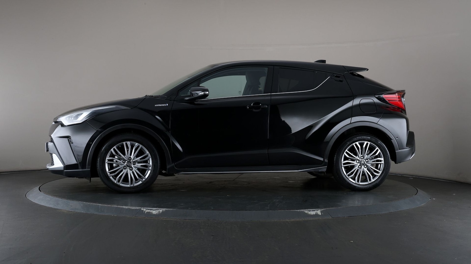 Used Toyota C-HR 2021 for sale - 76811795: Photo 31